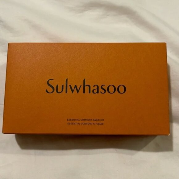 Sulwhasoo Concentrated Ginseng Renewing cream & Sulwhasoo Essential Comfort Kit - Picture 8 of 9